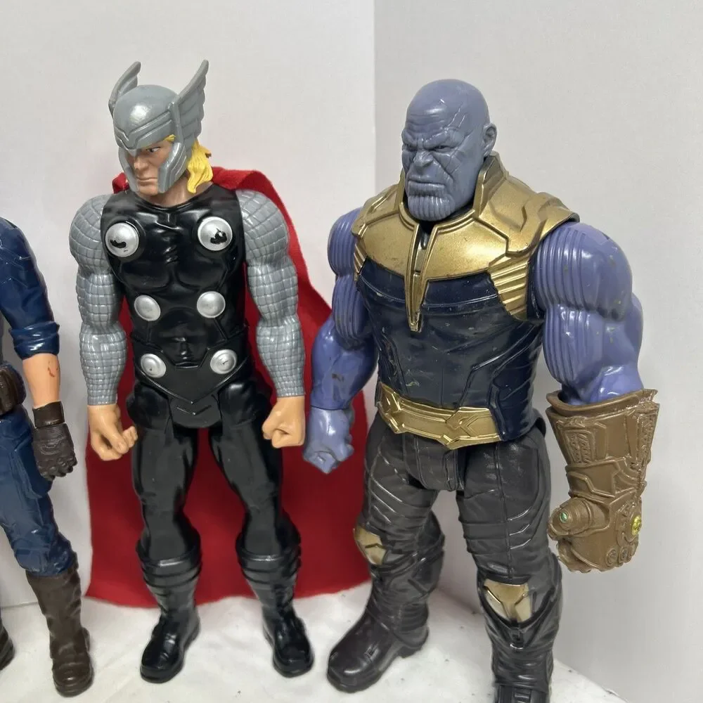 🔥Lot of 7 - Hasbro Marvel & DC 12